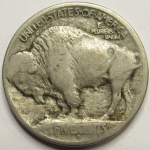 1913 D Buffalo Nickel - Type 1 - raised mound better date American Indian nickel